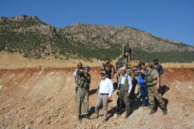 Siirt Valisi Herekol Dağı'nda Askerlerle Bayramlaştı