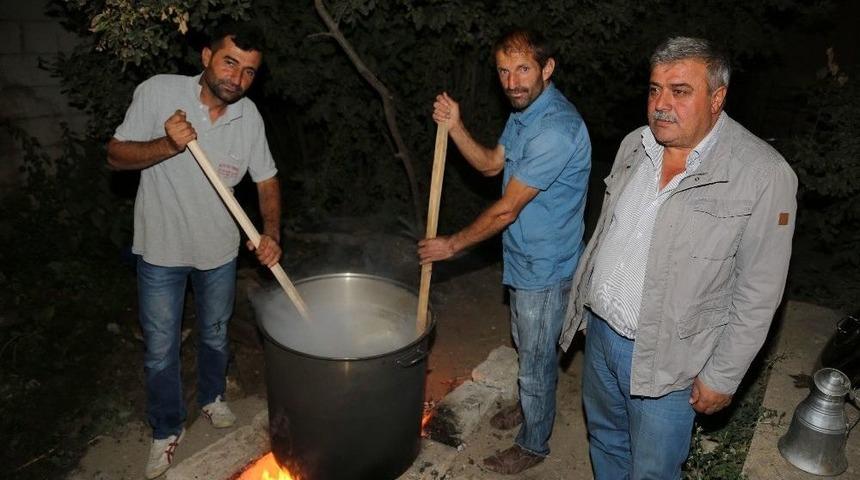 Y&uuml;z Yıllık Gelenek Yeniden Canlandırılıyor