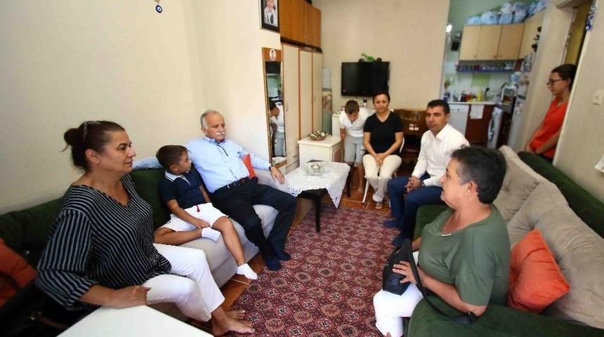 Bayraklı&rsquo;da Gelenek S&uuml;rd&uuml;