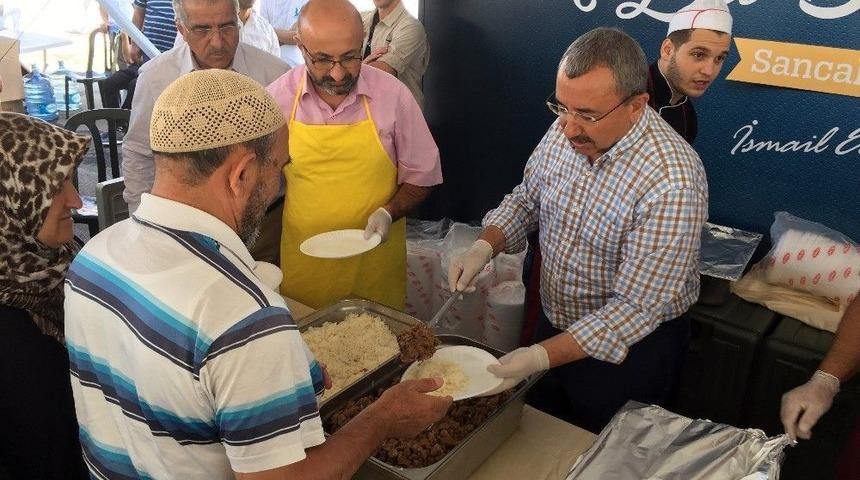 Sancaktepeliler Kurbanlarını Sağlıklı Ortamda Kesiyor