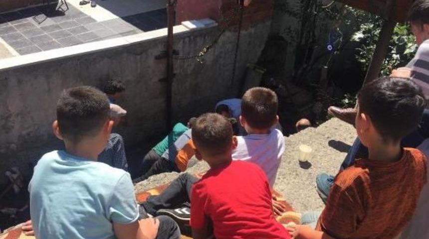 Zonguldak'ta Denizin Rengi Kırmızıya D&ouml;nd&uuml;