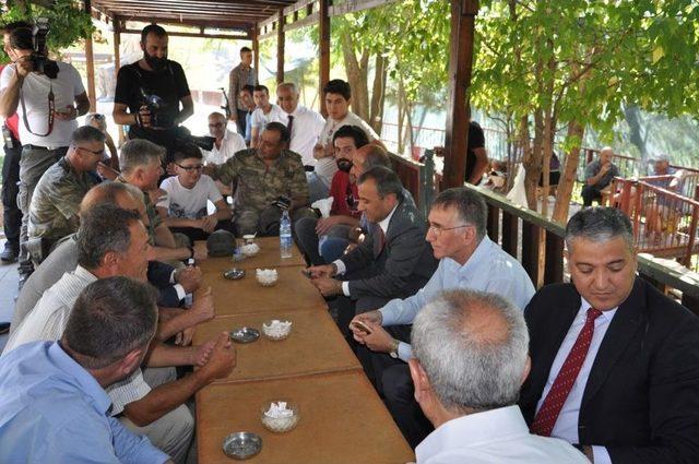 Tunceli&rsquo;de Bayramlaşma 1