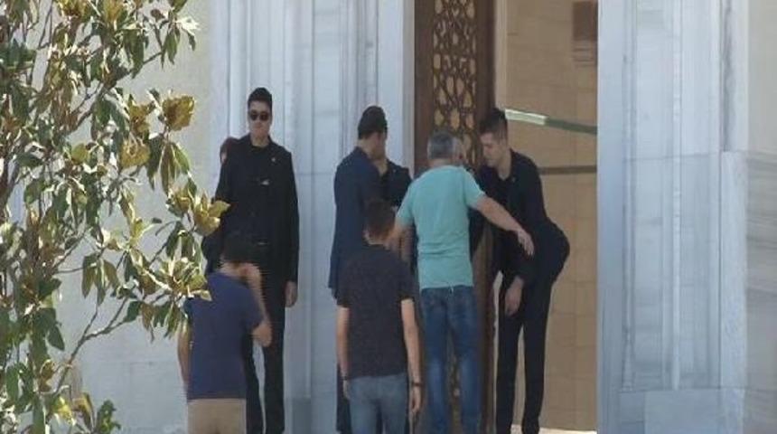 Başbakan, Cuma Namazını Ataşehir Mimar Sinan Camii'nde Kıldı