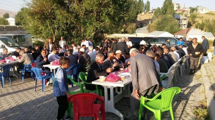 Kaymakam D&uuml;ndar Unutulan Gelenekleri Tekrar Yaşatıyor