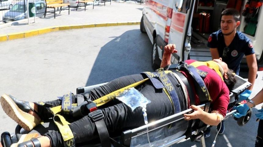 Takla Atan Otomobildeki 3 Kişi Ağır Yaralandı