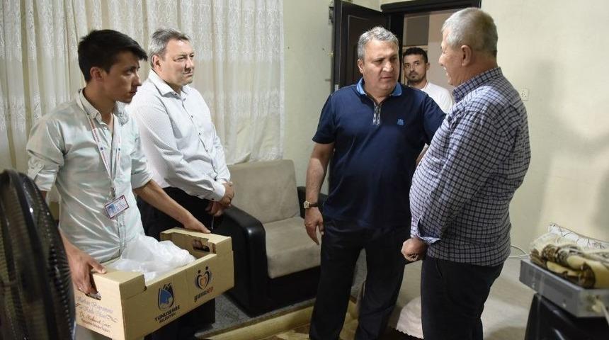 Manisa&rsquo;da Bin 500 İhtiya&ccedil; Sahibine Kurban Yardımı