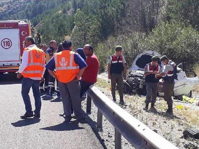 Tem'de Kaza: 1 Ölü 2 Yaralı