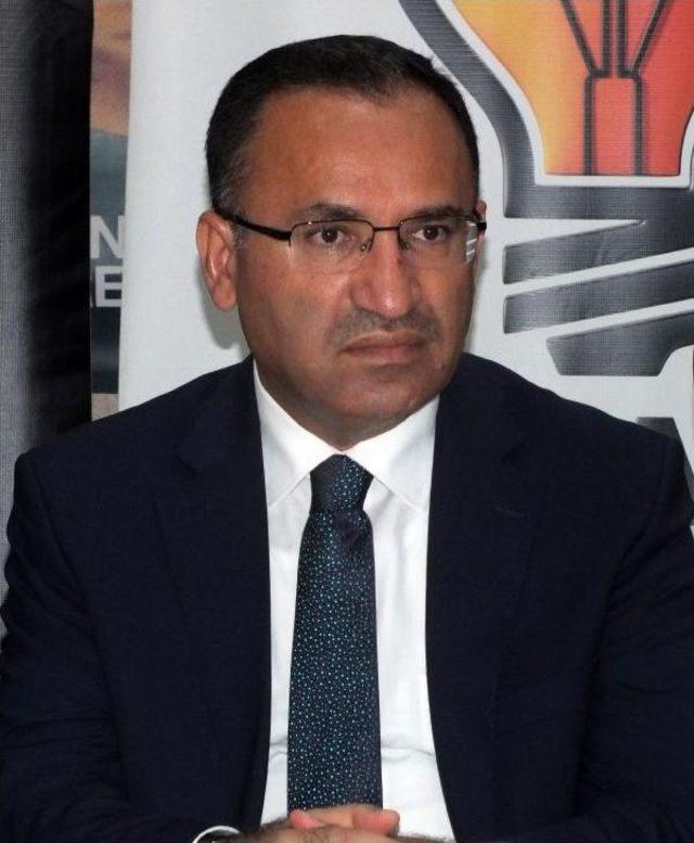 Bozdağ: İslam İşbirliği Teşkilatı Özgül Ağırlığına Uygun Karşı Bir Tutum Geliştiremedi