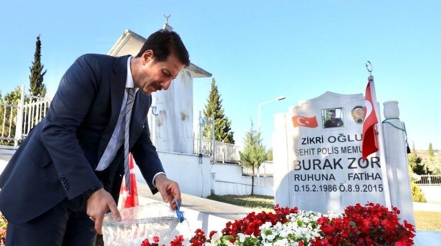 Başkan Tok, Bayramda Şehitleri Unutmadı