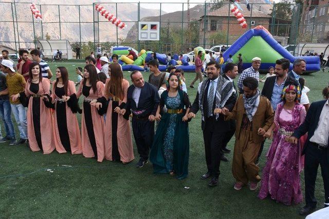 Beşiktaş Belediye Başkanı Hazinedar, Hakkari’de Çocuk Festivali’ne Katıldı