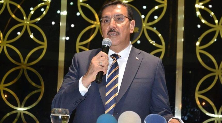 Bakan T&uuml;fenkci Malatya&rsquo;da Bayramlaşma Programına Katıldı