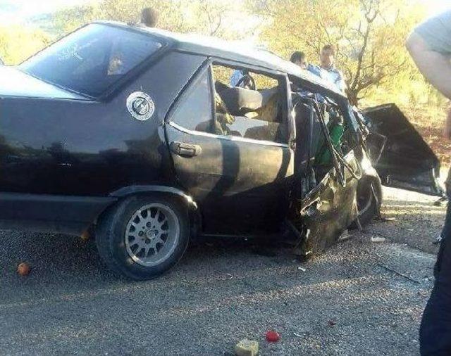Araban da Otomobiller &Ccedil;arpıştı: 1 &Ouml;l&uuml;, 7 Yaralı 2