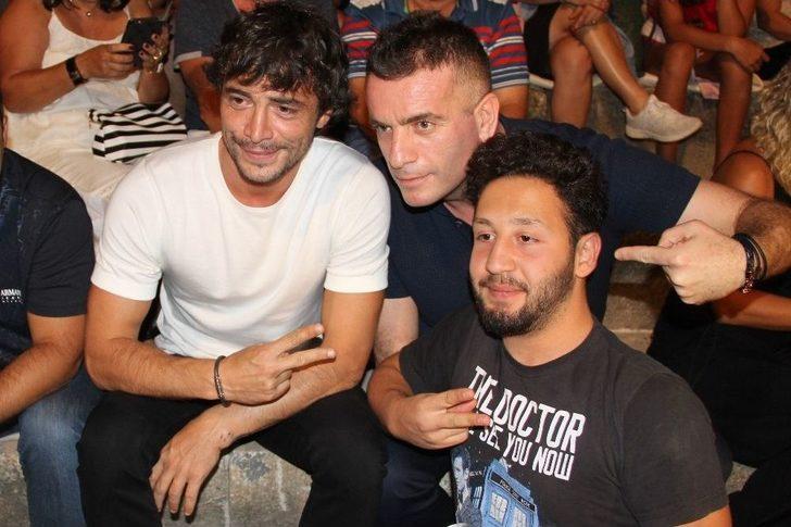 Sıla Gözlerini Ahmet Kural’dan Ayıramadı G2