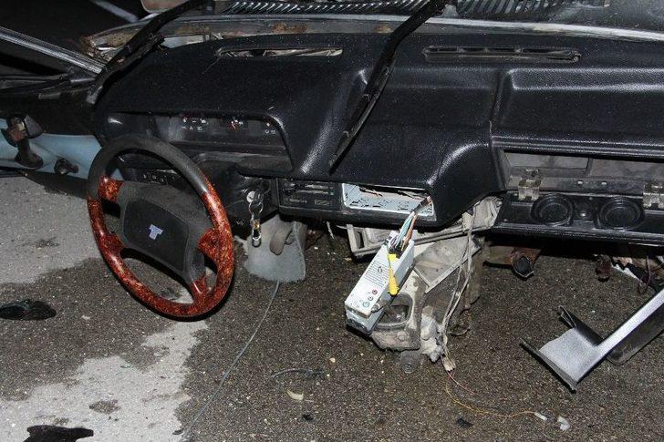 İkiye Bölünen Araçtan Sağ Kurtuldular G3