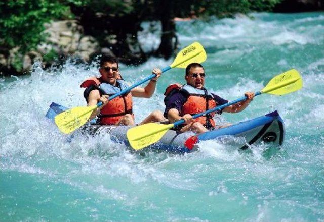 Köprülü Kanyon'da Bayram Yoğunluğu