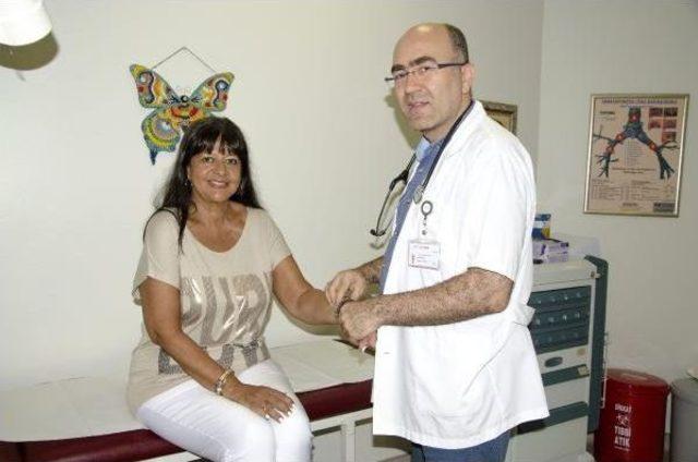 Kanseri Yenen Abd li Caz Sanatçısından Doktoruna Şarkılı Teşekkür 1