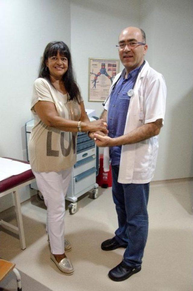 Kanseri Yenen Abd li Caz Sanatçısından Doktoruna Şarkılı Teşekkür 2