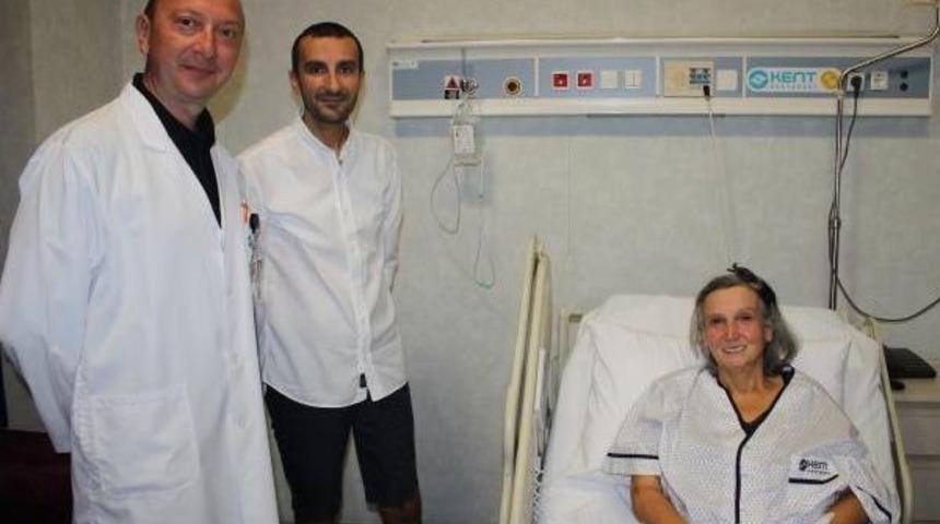 Kilo Verip Karaciğer Nakli Olan Anne- Oğul &Ccedil;ifte Bayram Yapıyor
