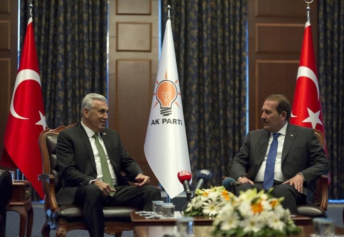 Ak Parti&rsquo;de Partiler Arası Bayramlaşma