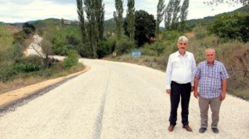 K&ouml;y Yolları Sıcak Asfalt Oluyor