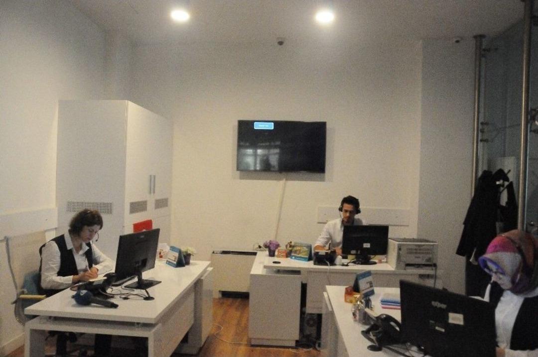 Gaziosmanpaşa Belediyesi Hayırseverlerden Topladığı Etleri İhtiya&ccedil; Sahiplerine Dağıtıyor