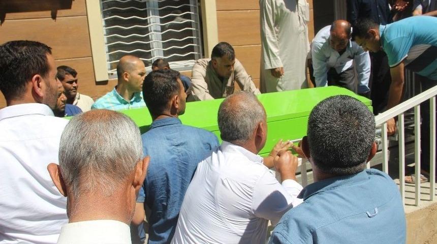 Otomobile &Ccedil;arpan Motosikletli Yaşam Savaşını Kaybetti