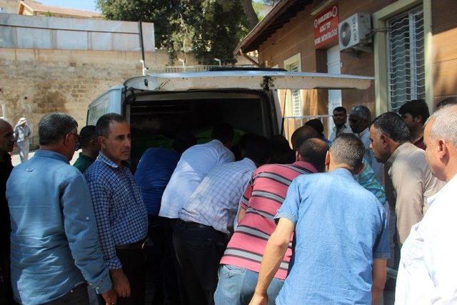 Otomobile &Ccedil;arpan Motosikletli Yaşam Savaşını Kaybetti 1