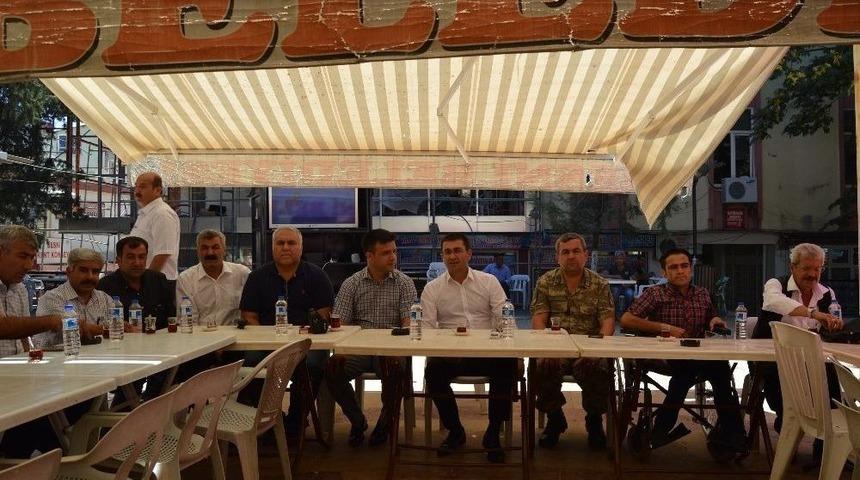 Besni&rsquo;de Protokol Bayramda Buluştu