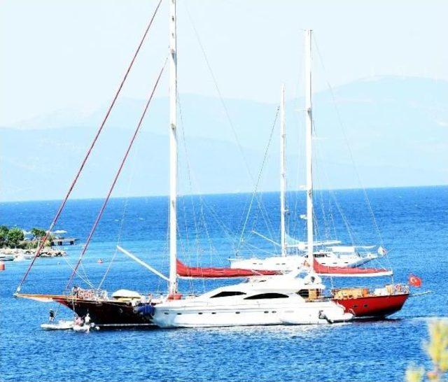 Cennet Koy da Tekne Yoğunluğu Zor Anlar Yaşattı 2