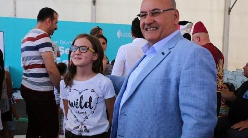 &Ccedil;ocuklar Kurban Bayramını &Ccedil;ocuk Festivali'nde Eğlenerek Ge&ccedil;irdi