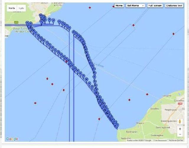 'barış' Için Manş Denizi'ni Yüzerek Geçtiler