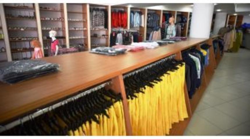 Kemalpaşa&rsquo;da A&ccedil;ılan Sosyal Market 1 Yaşında