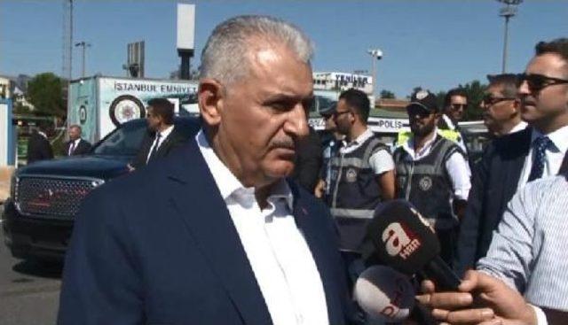 Başbakan Yıldırım &Ccedil;amlıca Gişeleri Asayiş Uygulama Noktasındaki Polisleri Ziyaret Etti (1) 2