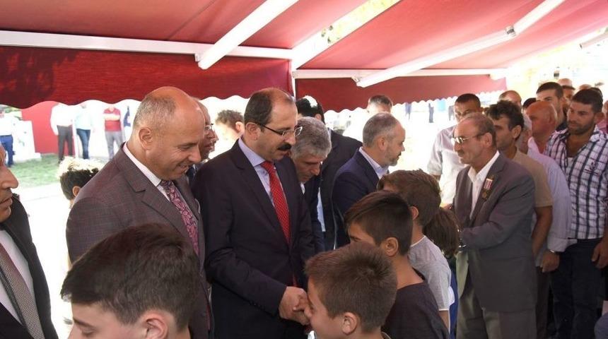 Tekkek&ouml;y Meydanda Bayramlaştı