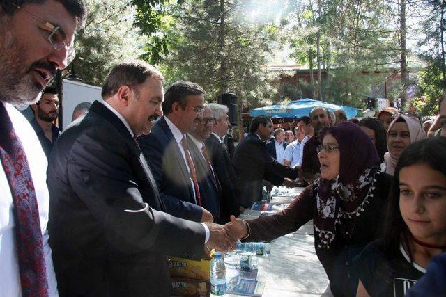 Bakan Eroğlu&rsquo;ndan, Ak Parti&rsquo;li Teşkilat &Uuml;yelerine Se&ccedil;im &Ccedil;ağrısı 1