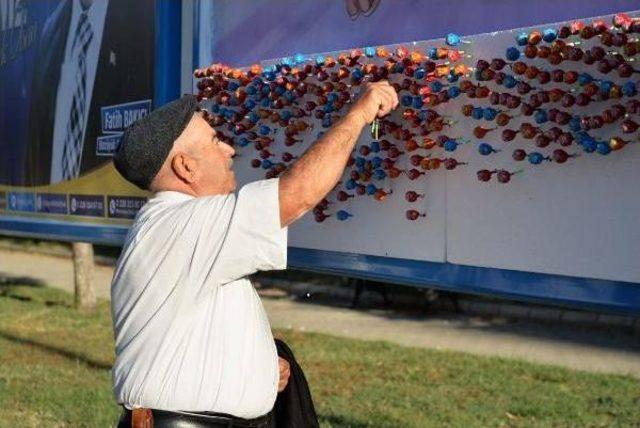 &Ccedil;ocuklar I&ccedil;in Billboardlara Şeker Konuldu 3