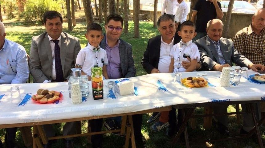 İkizlerden Kaymakam&rsquo;a Bayram S&uuml;rprizi