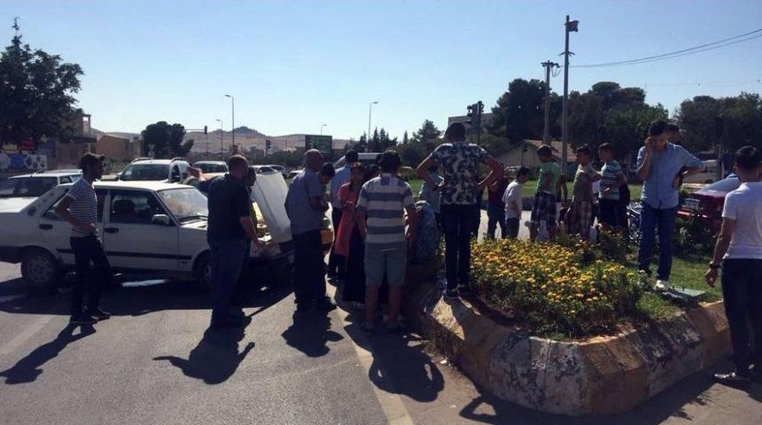 Şanlıurfa&rsquo;da Trafik Kazası: 2 Yaralı
