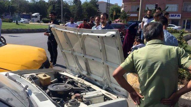 Şanlıurfa&rsquo;da Trafik Kazası: 2 Yaralı 1