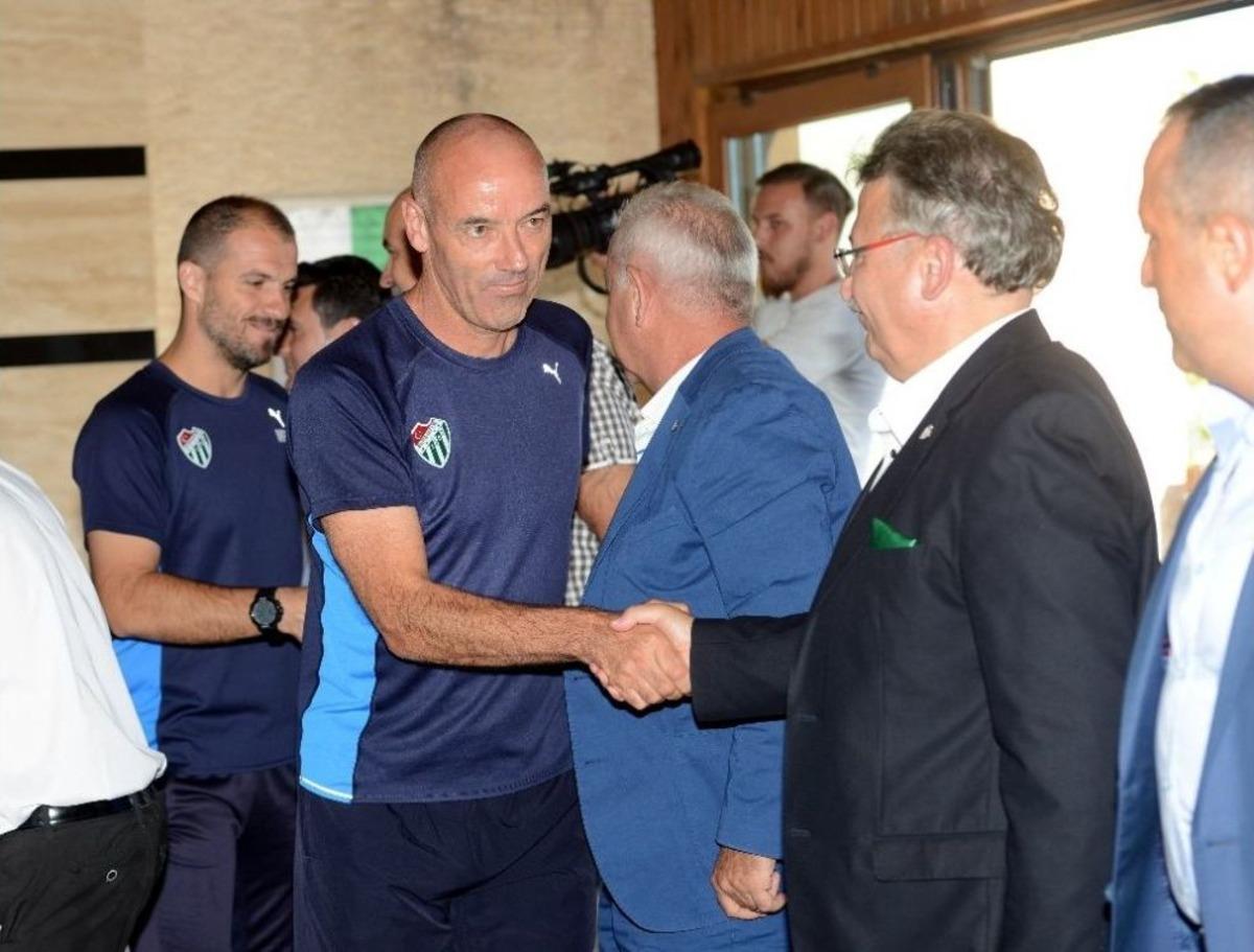 Ali Ay: "2 Transfer Daha D&uuml;ş&uuml;n&uuml;yoruz"