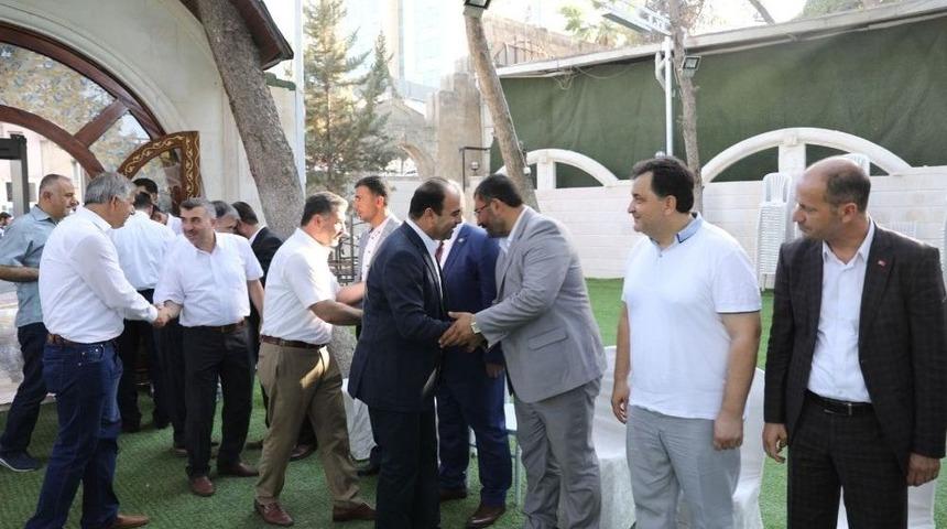 &Ccedil;ift&ccedil;i Vatandaşlarla Bayramlaştı