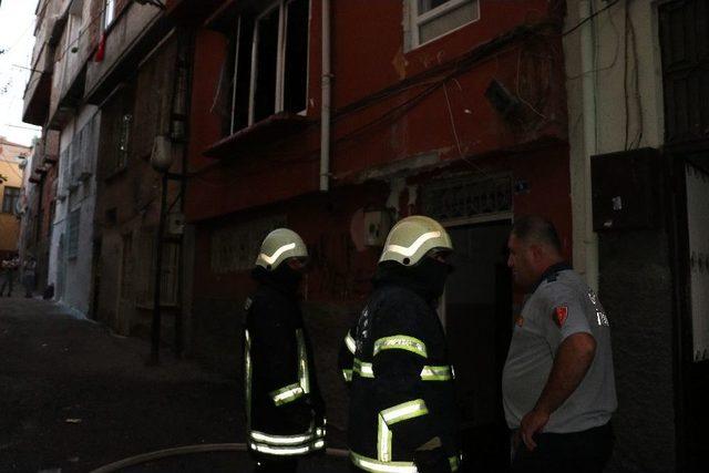 Gaziantep’te Ev Yangını Korkuttu