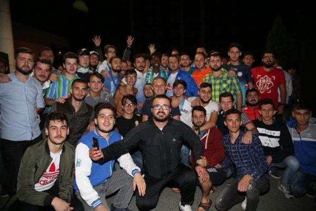 Rize de, Brezilyalı Futbolcuya G&ouml;rkemli Karşılama 3