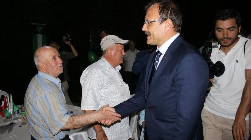 Başbakan Yardımcısı &Ccedil;avuşoğlu: &ldquo;t&uuml;rkiye Sığınılacak Tek Liman&rdquo;