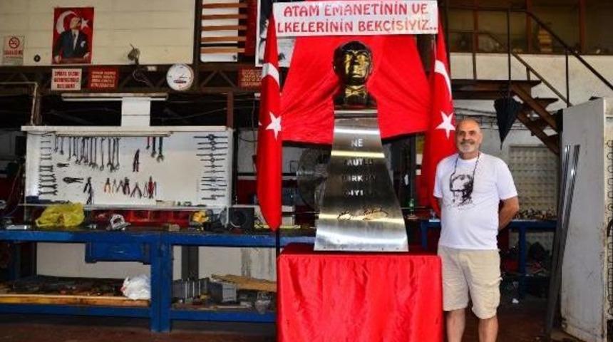 Kalıp Ustasının Atat&uuml;rk Aşkı