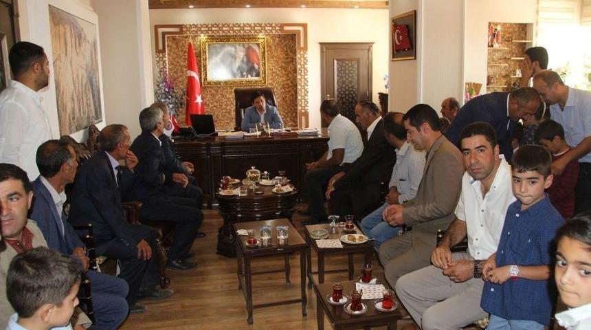 Kaymakam &Ouml;zt&uuml;rk&rsquo;ten Bayram Ziyareti