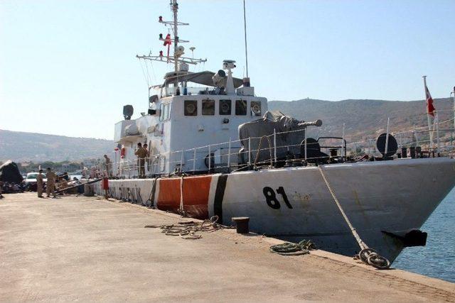 Foça’da 40 Kaçak Göçmen Yakalandı