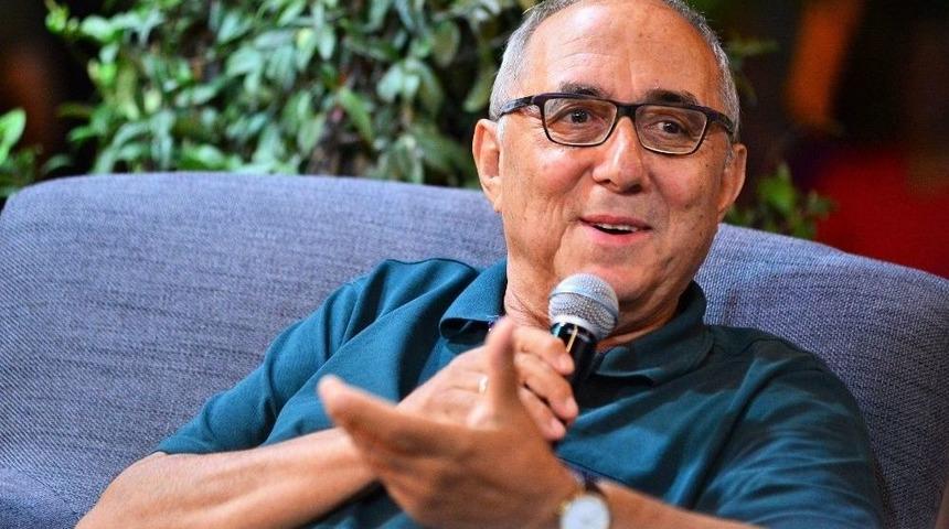 Ataol Behramoğlu İle Beylikd&uuml;z&uuml;&rsquo;nde Şiir Akşamı