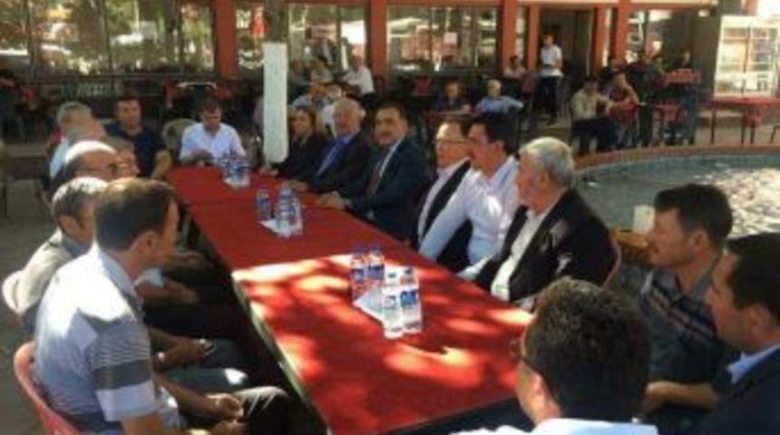 Milletvekili Mustafa Ş&uuml;kr&uuml; Nazlı Şaphane&rsquo;de Bayramlaşma Programına Katıldı