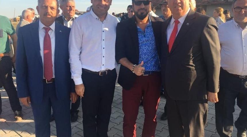 Belediye Başkanı Sanat&ccedil;ılara Taş &Ccedil;ıkarttı